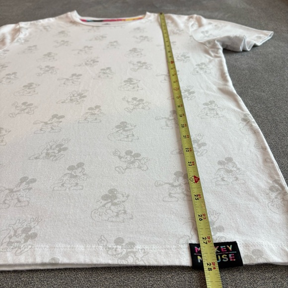 Unique Disney Parks - Mickey Mouse AOP shirt - Medium - Picture 5 of 6